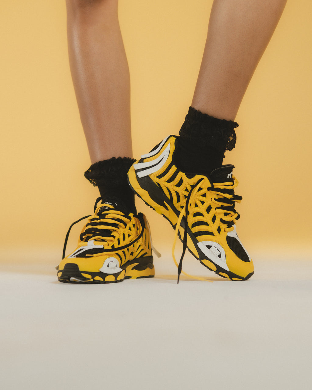 Arachnid Web Runners Yellow/Black