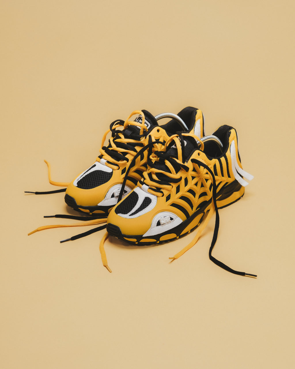 Arachnid Web Runners Yellow/Black